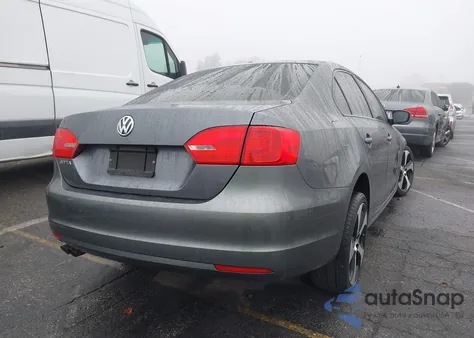 2012 Volkswagen Jetta 2.0L S z USA, uszkodzony, nr VIN 3VW2K7AJ5CM408852